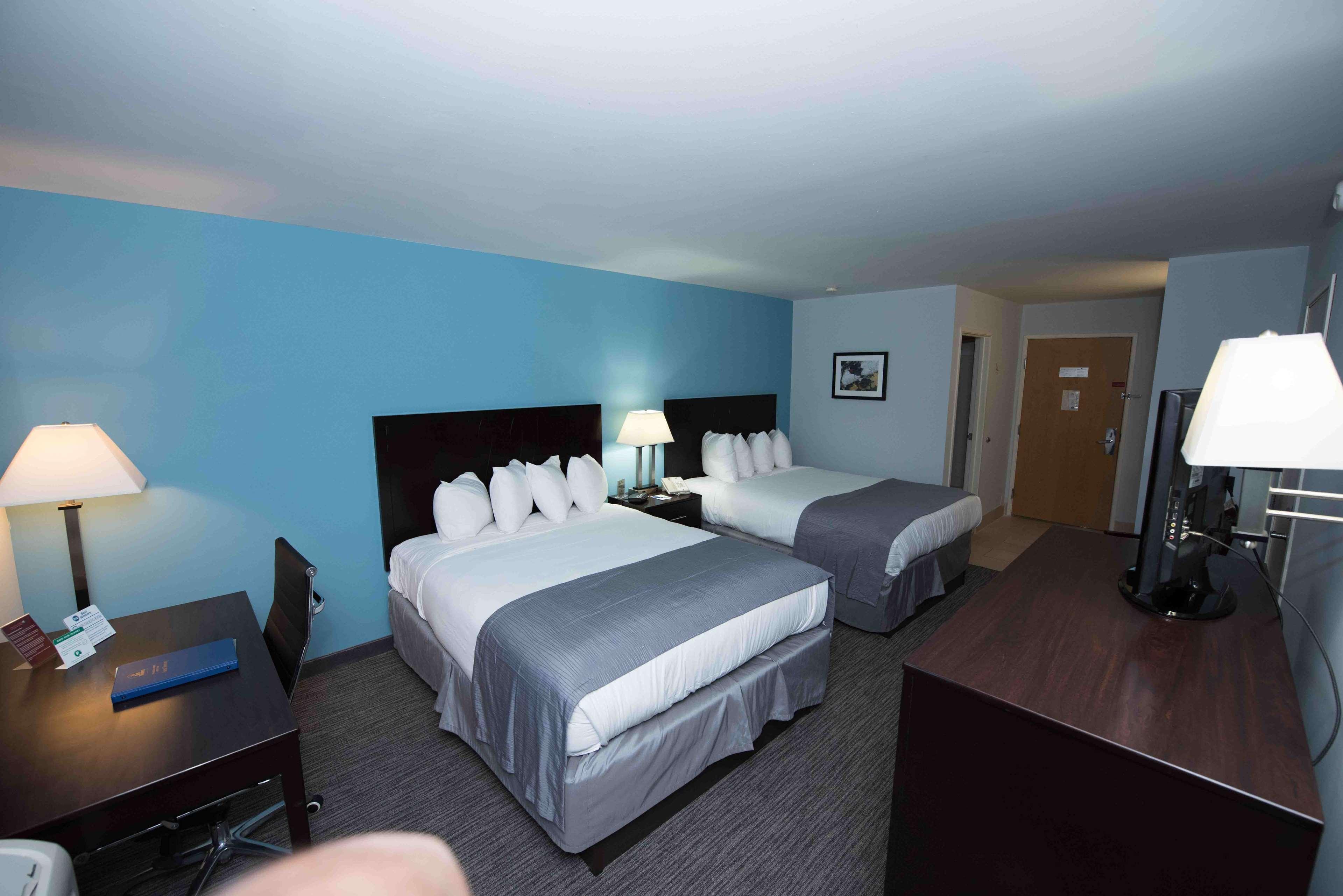 Western New Baltimore Hotel 3*